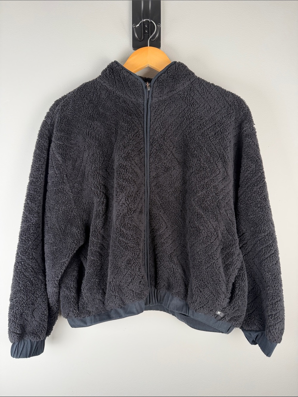 Hurley Black Fleece Full-Zip Fleece Bomber Jacket Y2K, skater , 90s Size M